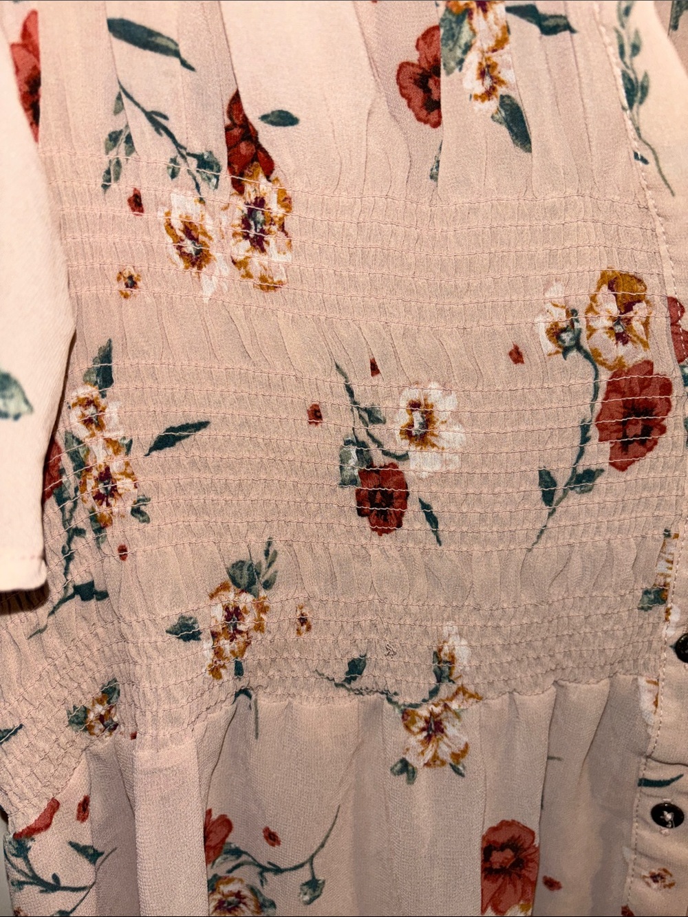 Knox Rose Beige Floral Short Sleeve Blouse - Picture 3 of 7